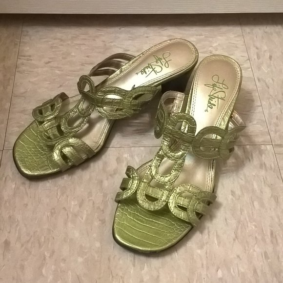 Life Stride | Shoes | Lifestride Metallic Lime Green Heeled Sandals 7m | Poshmark